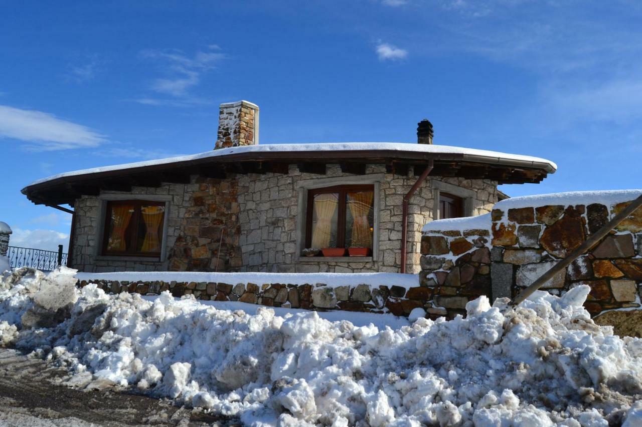 B&B Gennargentu Фони Екстериор снимка