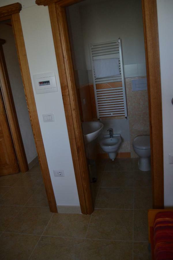 B&B Gennargentu Фони Екстериор снимка