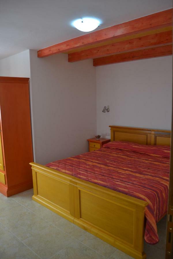 B&B Gennargentu Фони Екстериор снимка