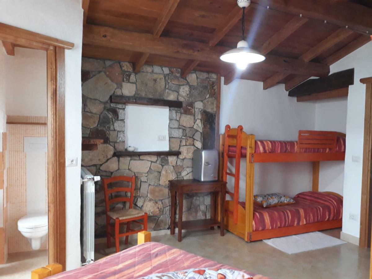 B&B Gennargentu Фони Екстериор снимка